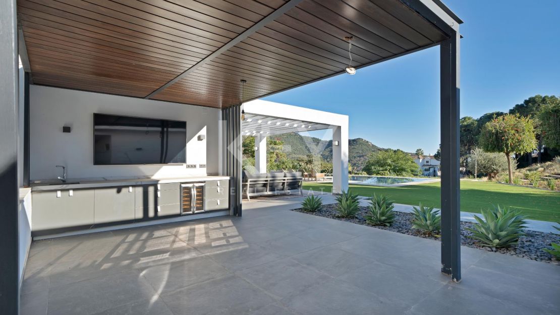 Новая роскошная вилла – уединение и панорамные виды в Монте Майор, Бенахавис