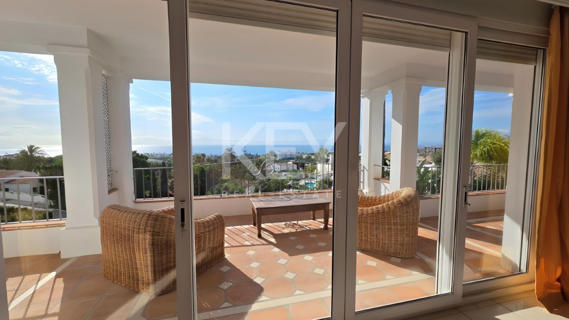 Villa excepcional con vistas panorámicas en Río Real, Marbella