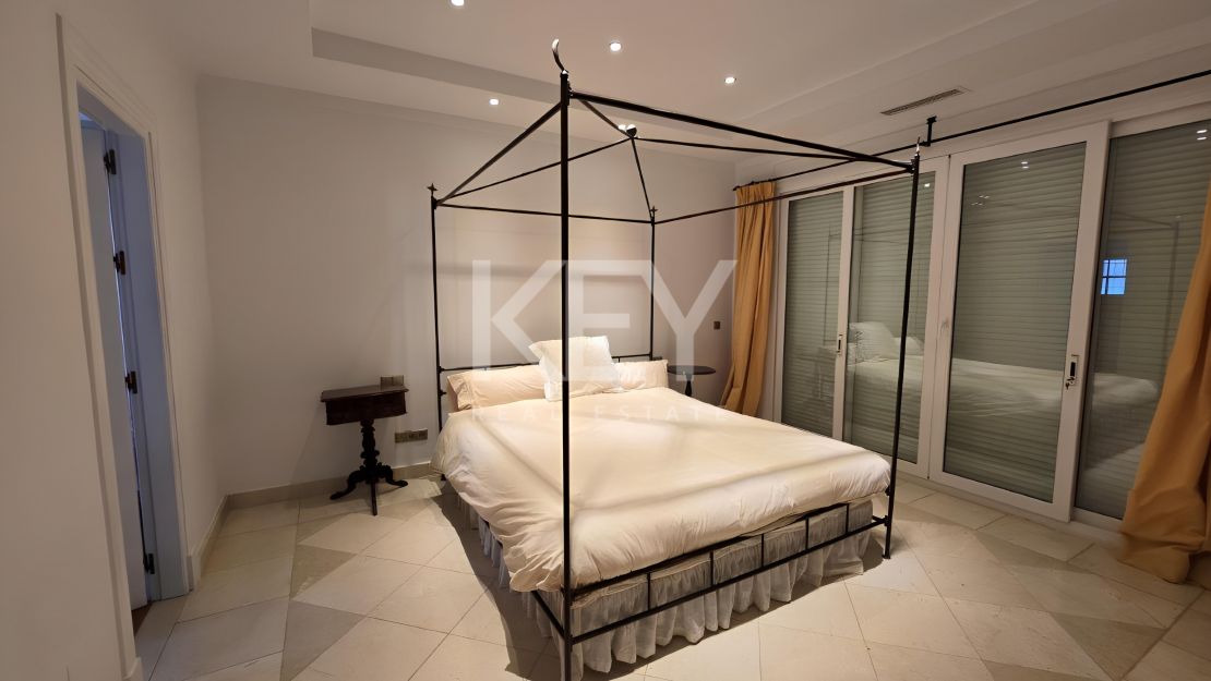 Villa excepcional con vistas panorámicas en Río Real, Marbella