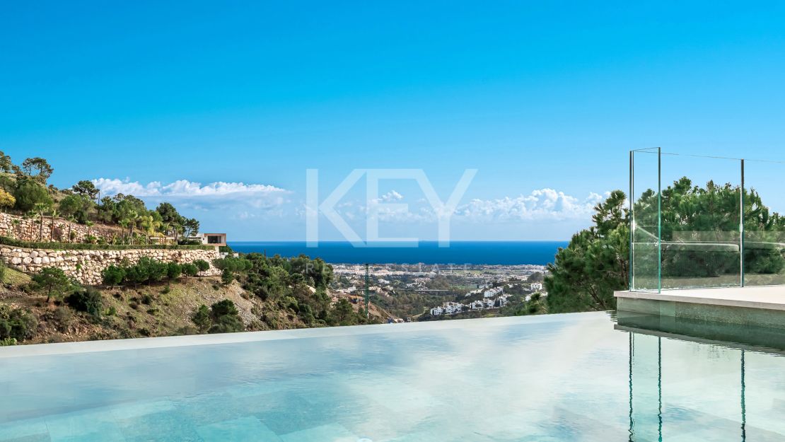 Sophisticated contemporary villa with panoramic views in El Madroñal, Benahavís