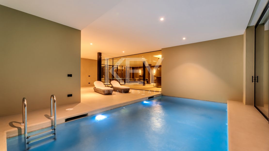 Sophisticated contemporary villa with panoramic views in El Madroñal, Benahavís