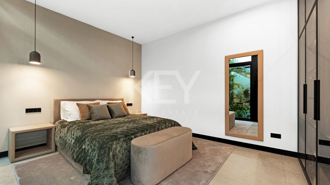 Sophisticated contemporary villa with panoramic views in El Madroñal, Benahavís