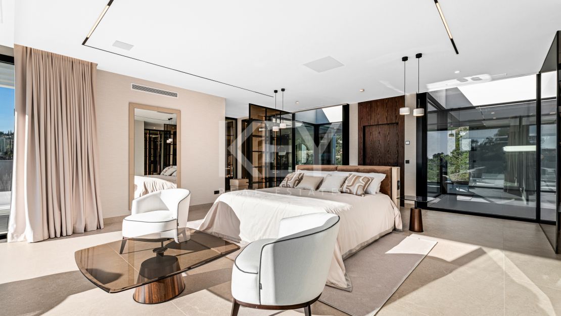 Sophisticated contemporary villa with panoramic views in El Madroñal, Benahavís