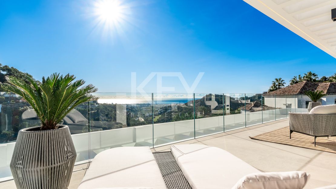 Ultra-modern villa with panoramic views in El Madroñal, Benahavís