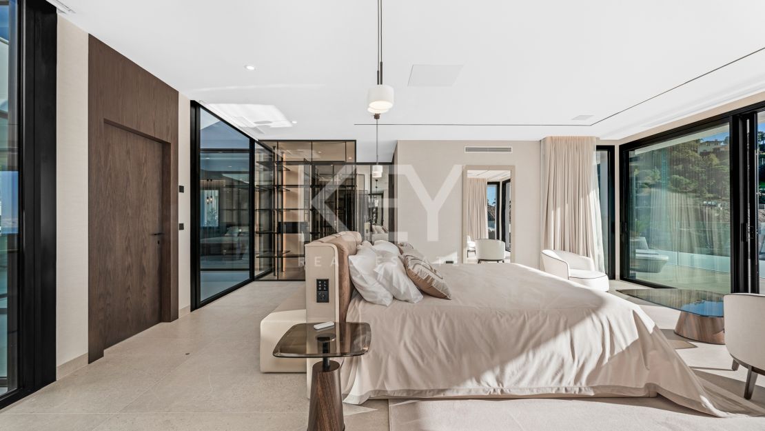 Ultra-modern villa with panoramic views in El Madroñal, Benahavís