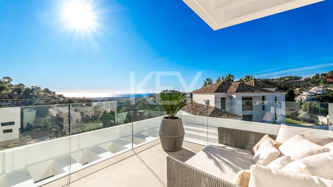 Ultra-modern villa with panoramic views in El Madroñal, Benahavís
