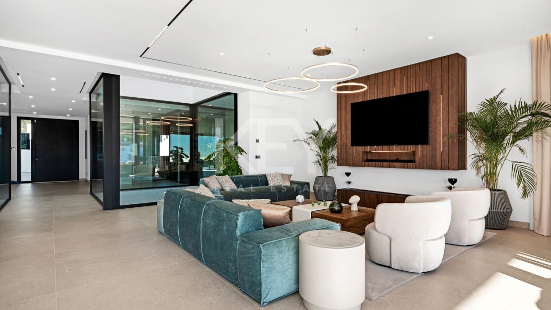 Ultra-modern villa with panoramic views in El Madroñal, Benahavís