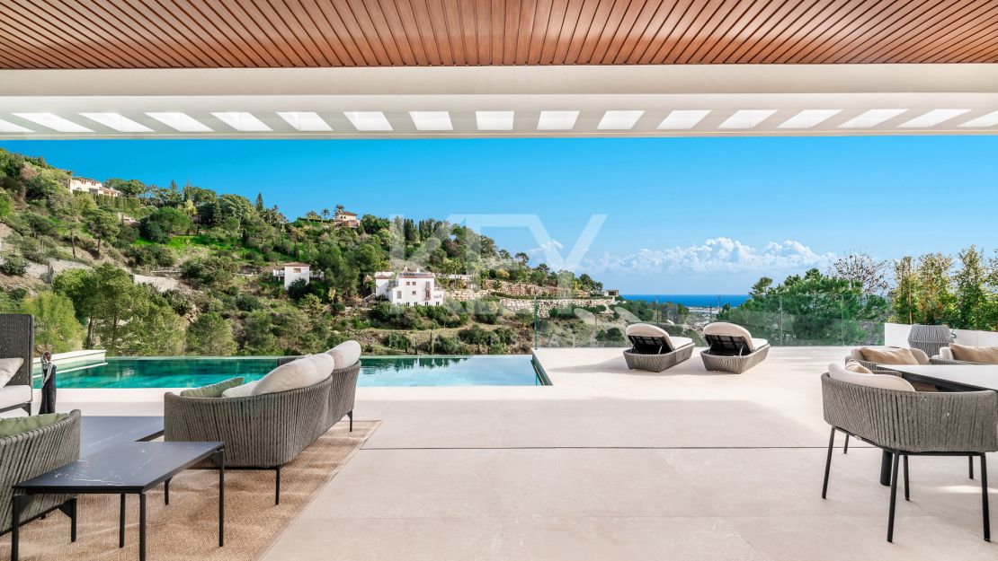 Ultra-modern villa with panoramic views in El Madroñal, Benahavís