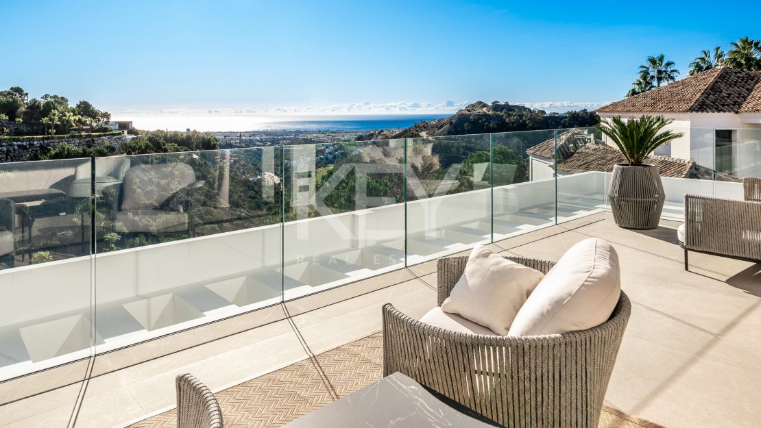Ultra-modern villa with panoramic views in El Madroñal, Benahavís