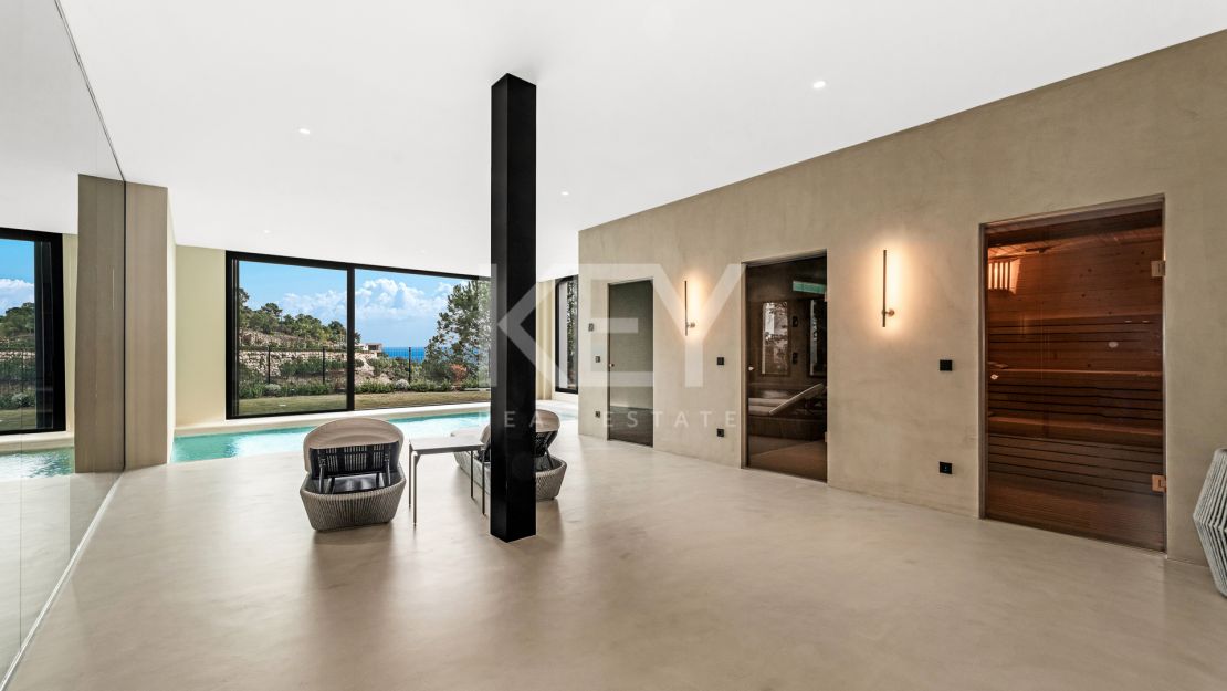 Ultra-modern villa with panoramic views in El Madroñal, Benahavís