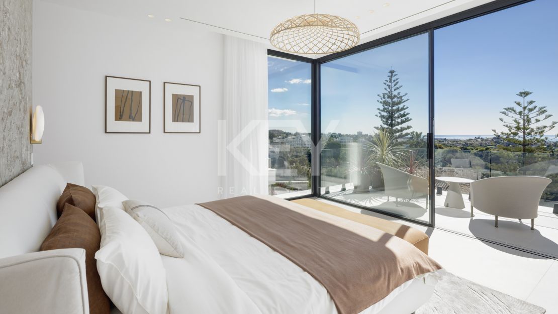 Moderna villa de cinco dormitorios con vistas al mar – nueva y eficiente energéticamente en La Quinta, Benahavís