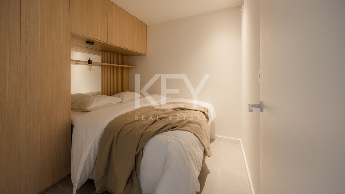 Стильная квартира на первом этаже с частным бассейном в Ла Серкилья, Нуэва Андалусия