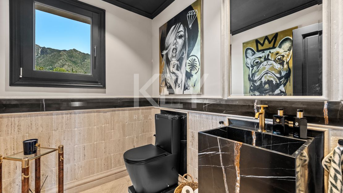 Великолепный двухуровневый пентхаус с панорамным видом в Monte Paraíso Country Club