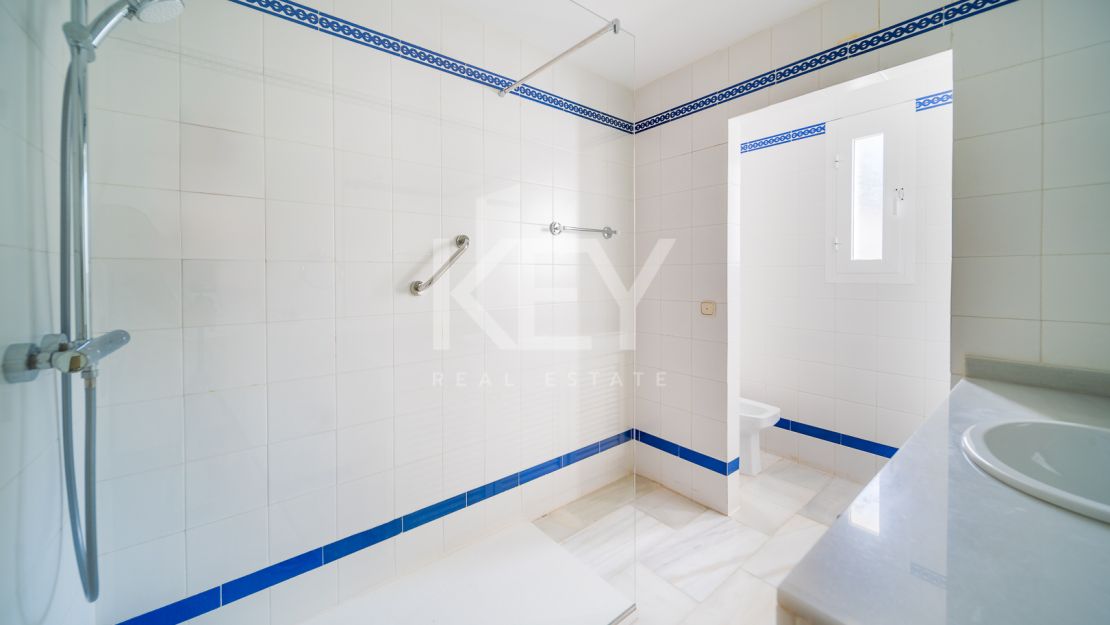 Investment renovation opportunity in privileged gated community of Sierra Blanca near to Cascada de Camoján, Marbella