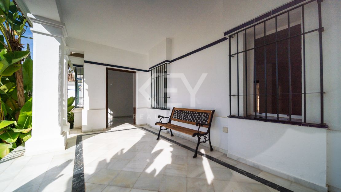 Investment renovation opportunity in privileged gated community of Sierra Blanca near to Cascada de Camoján, Marbella