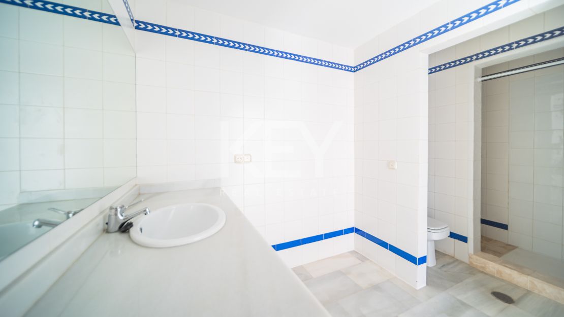 Investment renovation opportunity in privileged gated community of Sierra Blanca near to Cascada de Camoján, Marbella
