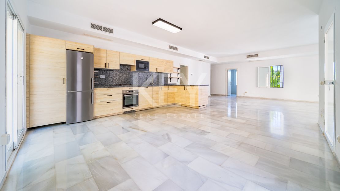 Investment renovation opportunity in privileged gated community of Sierra Blanca near to Cascada de Camoján, Marbella
