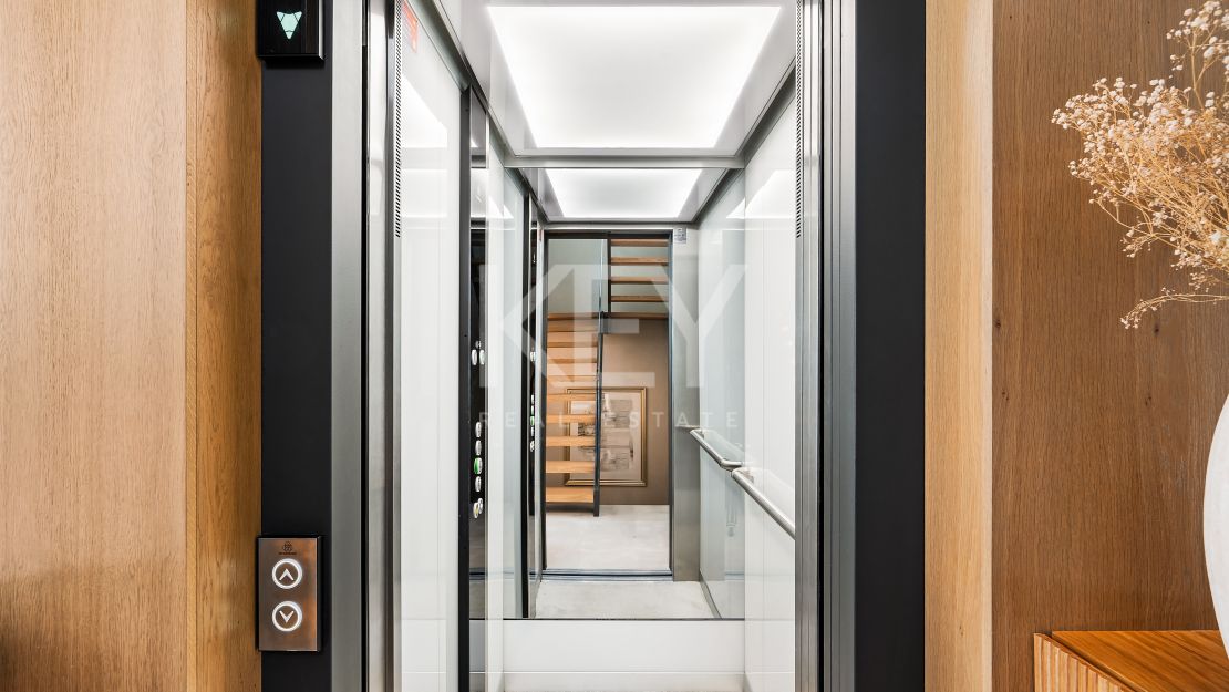 Современная роскошная вилла с панорамным видом на море в Сьерра-Бланка, Золотая Миля Марбельи