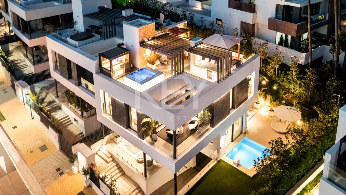 Современная роскошная вилла с панорамным видом на море в Сьерра-Бланка, Золотая Миля Марбельи