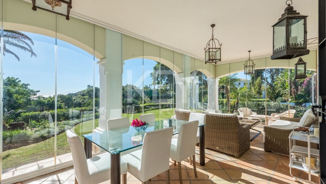 Elegant Andalusian Villa with sea views in Vega del Colorado, Benahavís