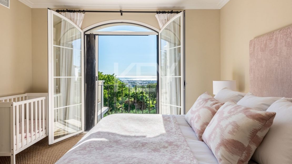 Elegant Andalusian Villa with sea views in Vega del Colorado, Benahavís