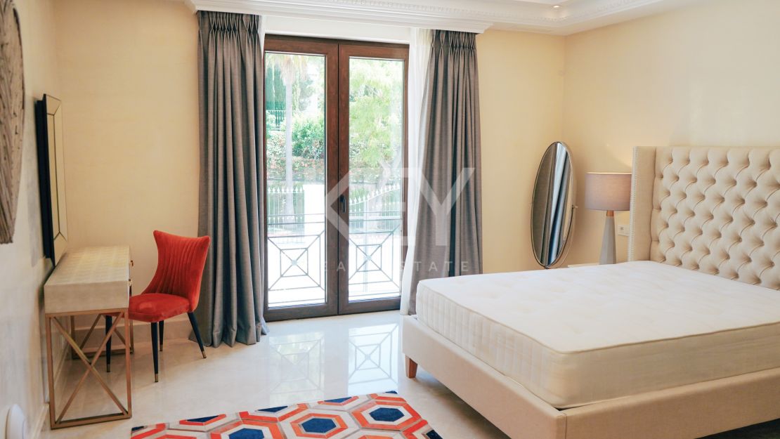 Величественная современная вилла с панорамными видами в Сьерра-Бланка, Золотая Миля Марбельи