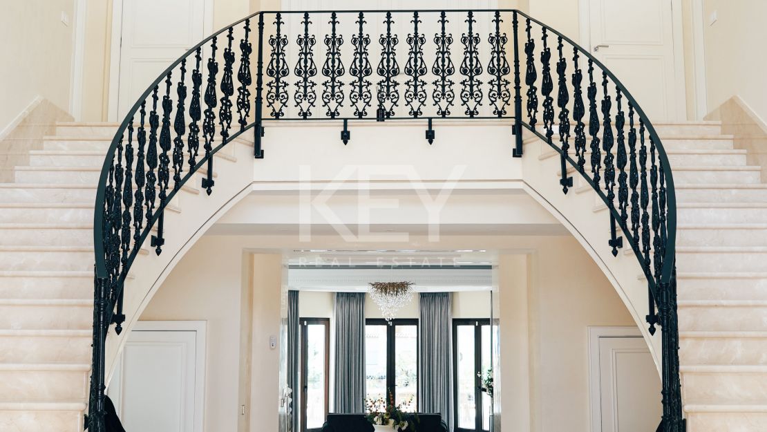 Величественная современная вилла с панорамными видами в Сьерра-Бланка, Золотая Миля Марбельи