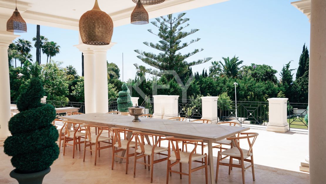 Величественная современная вилла с панорамными видами в Сьерра-Бланка, Золотая Миля Марбельи