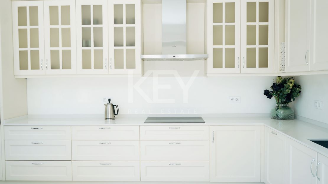 Величественная современная вилла с панорамными видами в Сьерра-Бланка, Золотая Миля Марбельи