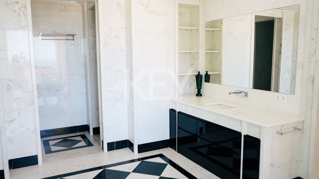 Величественная современная вилла с панорамными видами в Сьерра-Бланка, Золотая Миля Марбельи