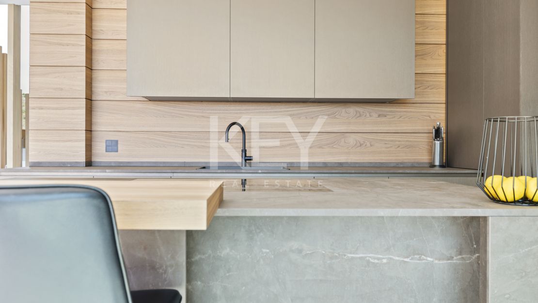 Villa contemporánea de nueva construcción – vida de lujo con vistas a la montaña en La Alquería, Benahavís