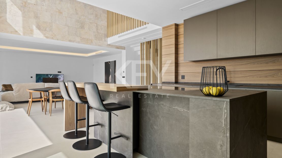 Villa contemporánea de nueva construcción – vida de lujo con vistas a la montaña en La Alquería, Benahavís