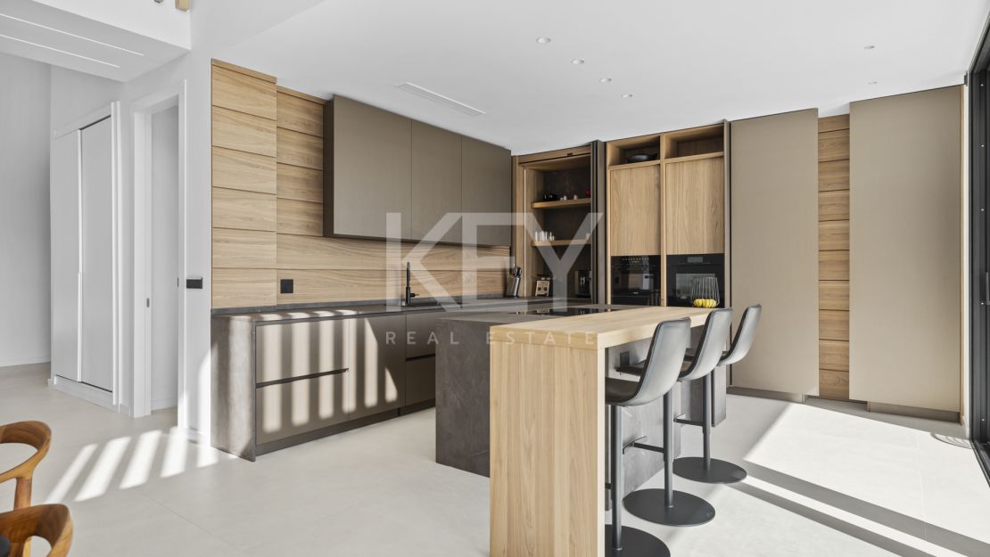 Villa contemporánea de nueva construcción – vida de lujo con vistas a la montaña en La Alquería, Benahavís