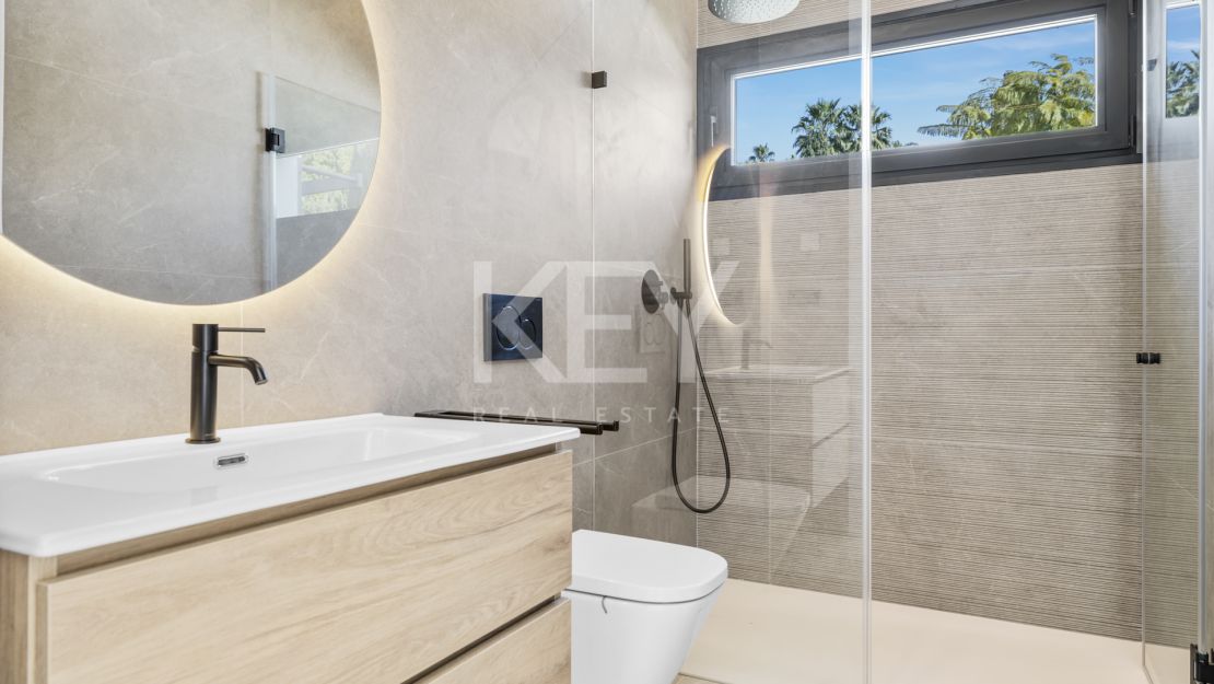 Villa contemporánea de nueva construcción – vida de lujo con vistas a la montaña en La Alquería, Benahavís