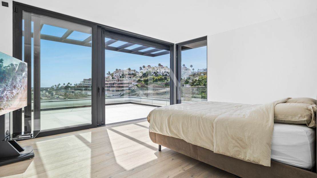 Villa contemporánea de nueva construcción – vida de lujo con vistas a la montaña en La Alquería, Benahavís