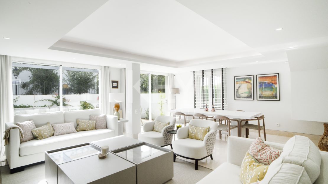 Изысканный прибрежный дом на Золотой Миле Марбельи