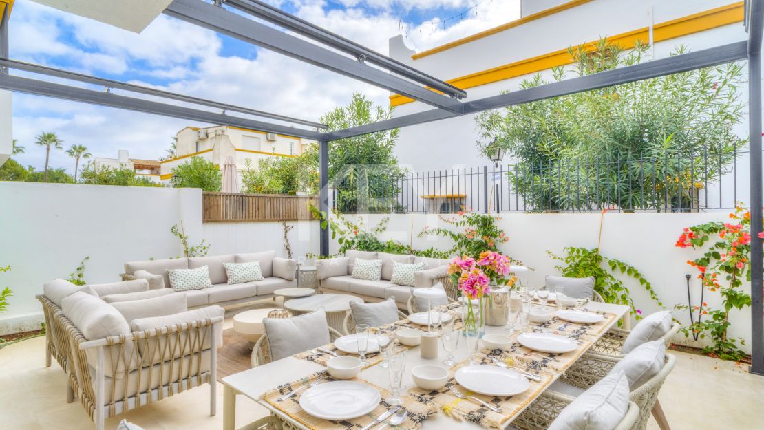 Изысканный прибрежный дом на Золотой Миле Марбельи