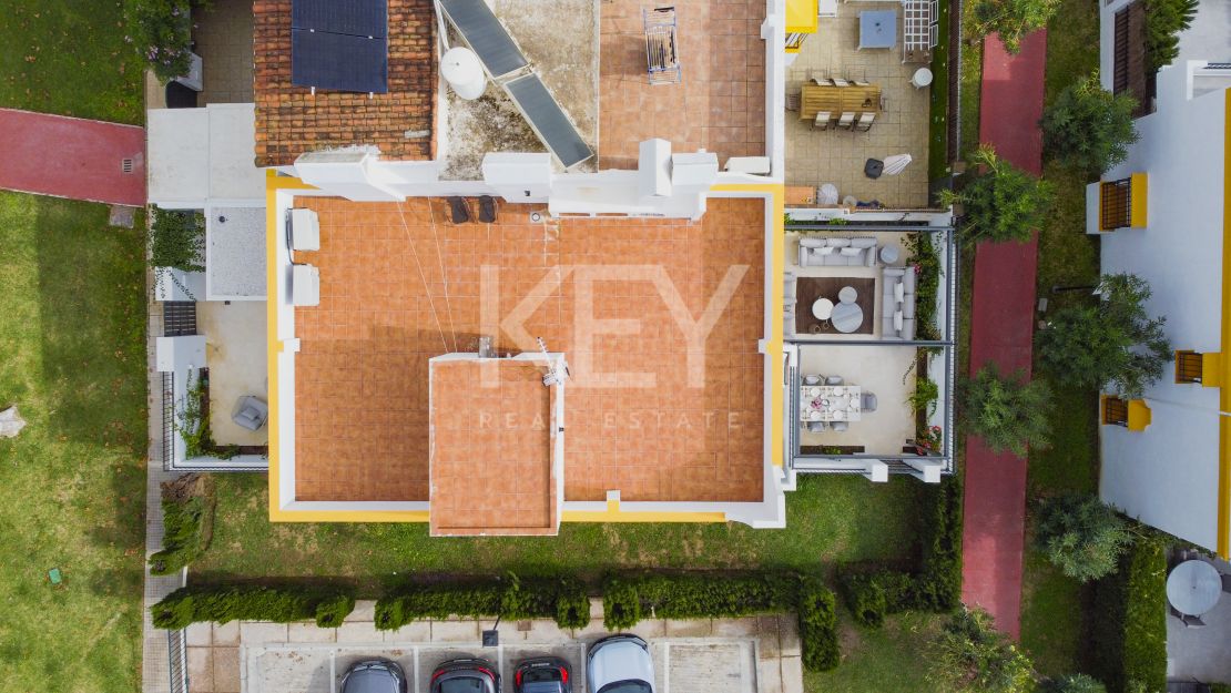 Изысканный прибрежный дом на Золотой Миле Марбельи