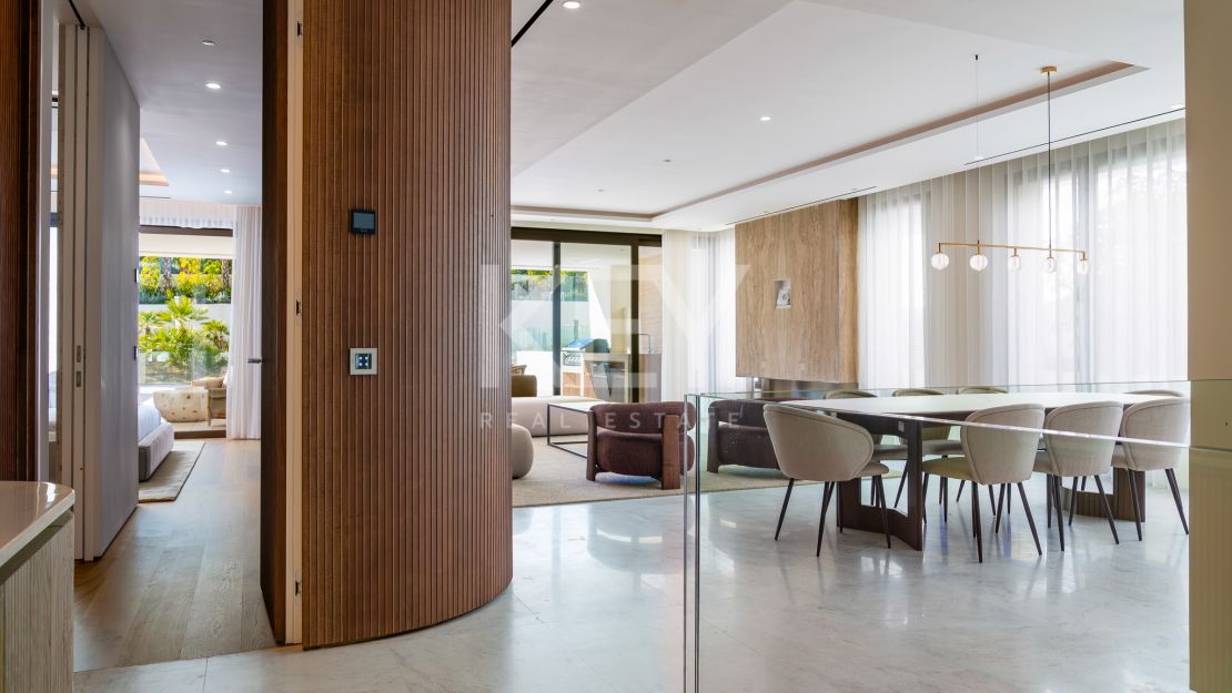 Luxurious ground-floor apartment in Epic Marbella by Fendi, Marbella Golden Mile