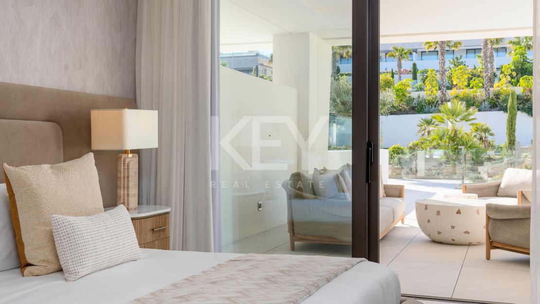 Luxurious ground-floor apartment in Epic Marbella by Fendi, Marbella Golden Mile