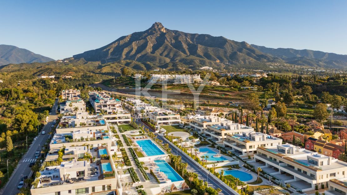 Luxurious ground-floor apartment in Epic Marbella by Fendi, Marbella Golden Mile