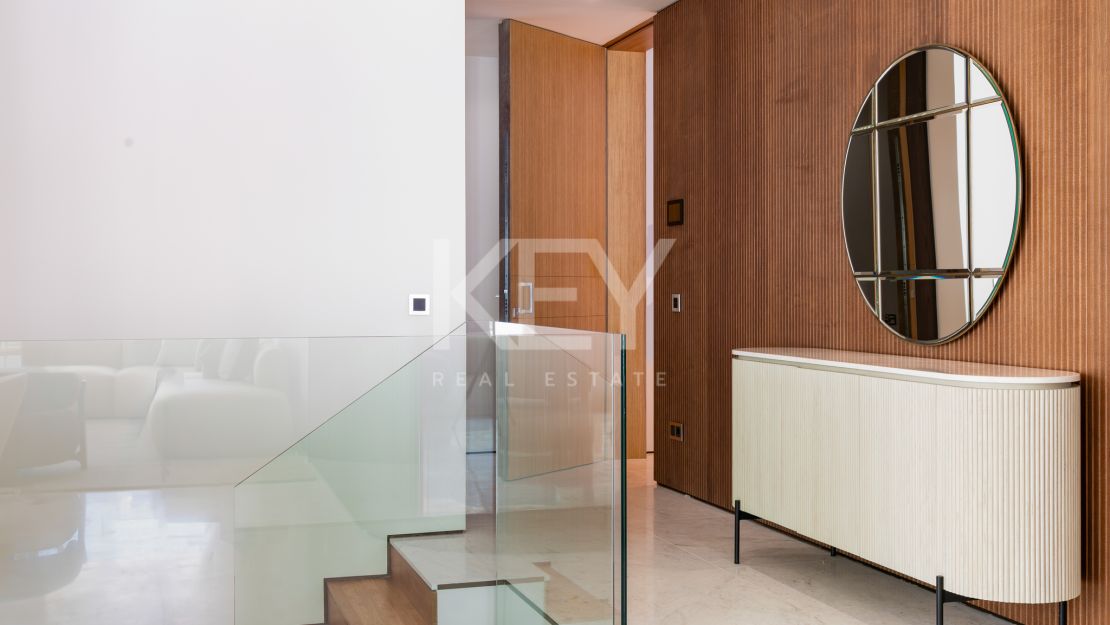 Luxurious ground-floor apartment in Epic Marbella by Fendi, Marbella Golden Mile