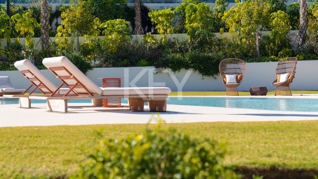Luxurious ground-floor apartment in Epic Marbella by Fendi, Marbella Golden Mile