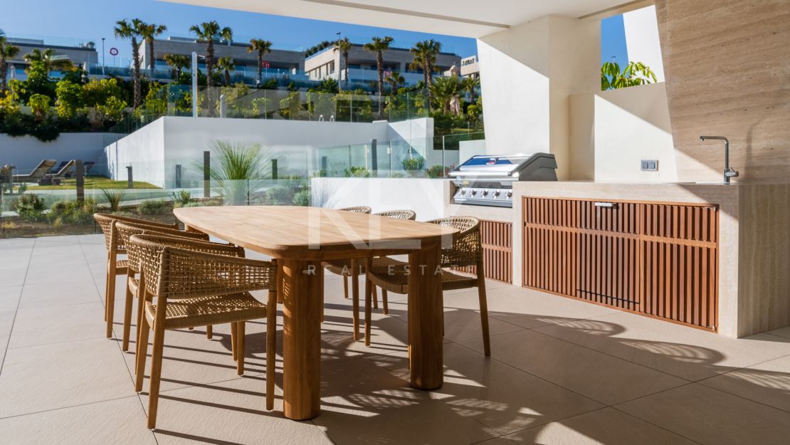 Luxurious ground-floor apartment in Epic Marbella by Fendi, Marbella Golden Mile