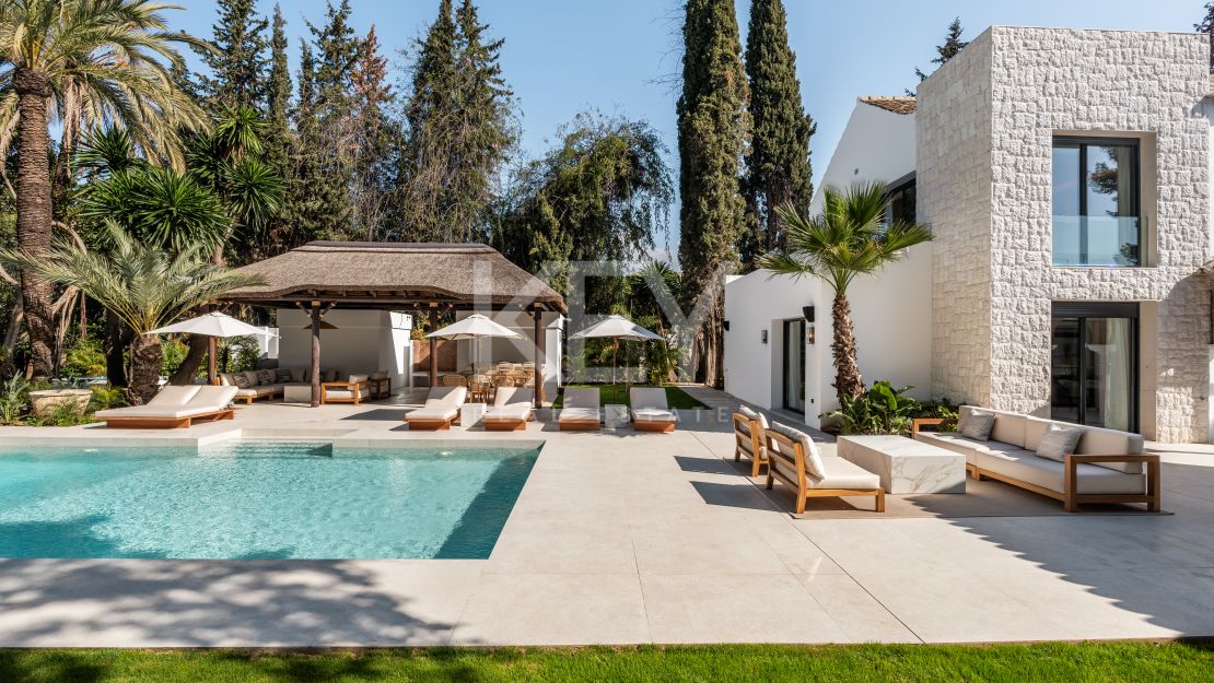 Роскошная вилла с современным изяществом и традиционным шармом в Лас-Брисас, Нуэва Андалусия