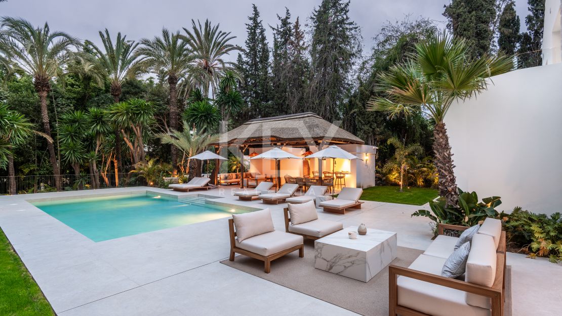 Роскошная вилла с современным изяществом и традиционным шармом в Лас-Брисас, Нуэва Андалусия