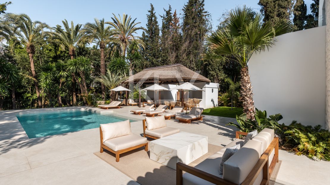 Роскошная вилла с современным изяществом и традиционным шармом в Лас-Брисас, Нуэва Андалусия