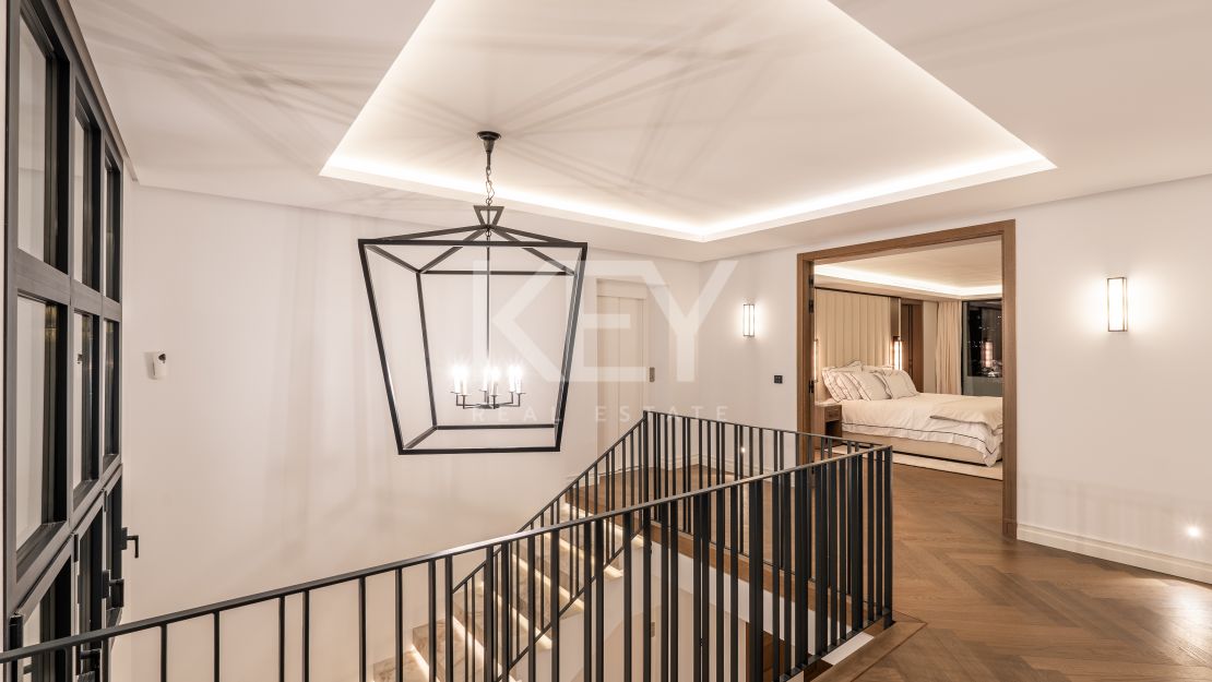 Роскошная вилла с современным изяществом и традиционным шармом в Лас-Брисас, Нуэва Андалусия