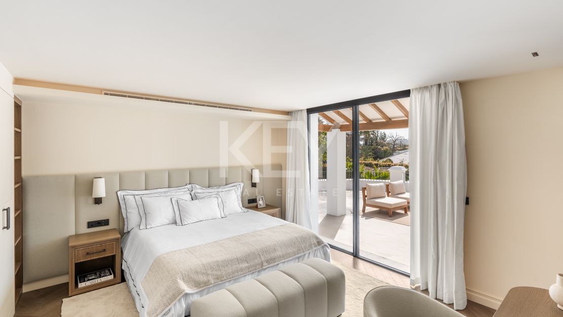 Роскошная вилла с современным изяществом и традиционным шармом в Лас-Брисас, Нуэва Андалусия