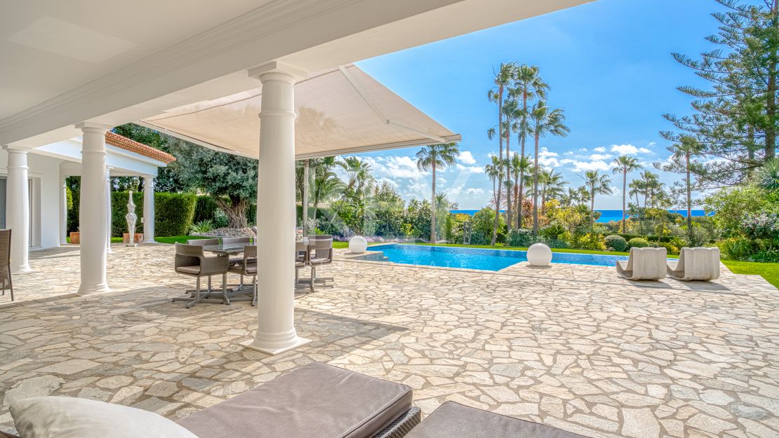 Элегантная вилла с южной ориентацией в Hacienda Las Chapas, Марбелья